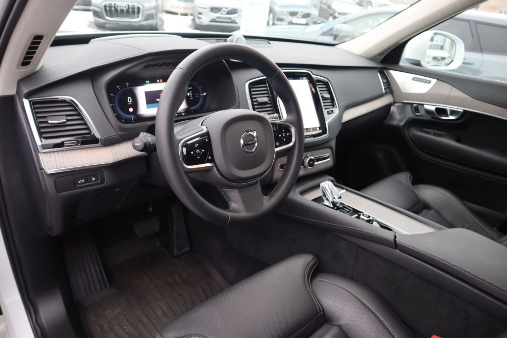 Volvo XC90 2024