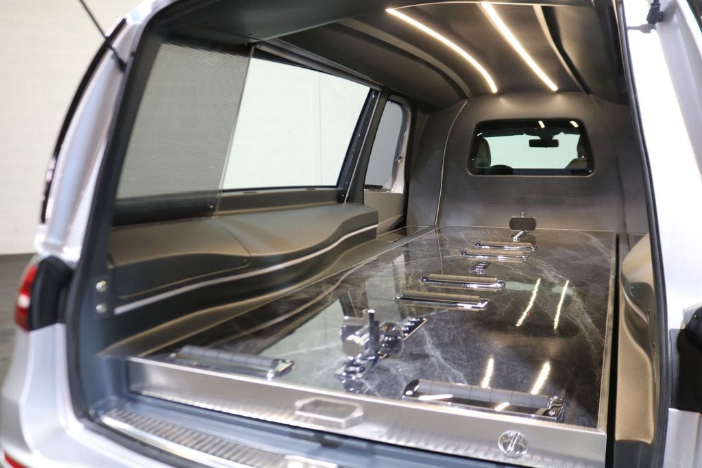 Mercedes-Benz E 200 2025