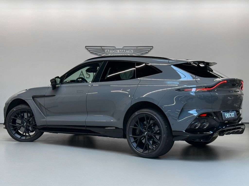 Aston Martin DBX