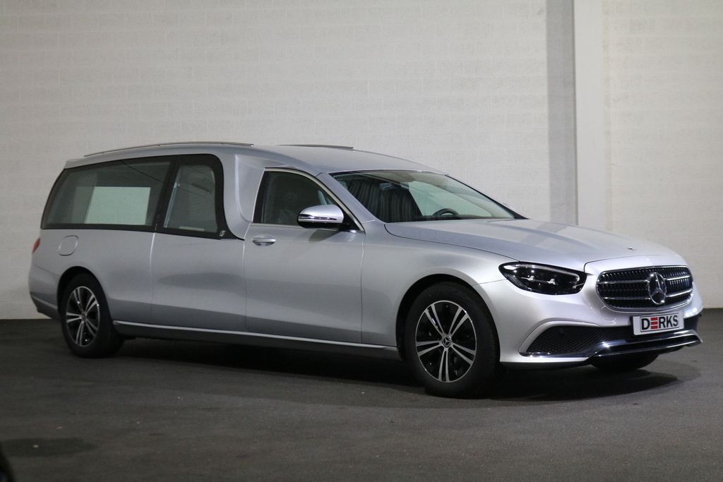 Mercedes-Benz E 200 2025