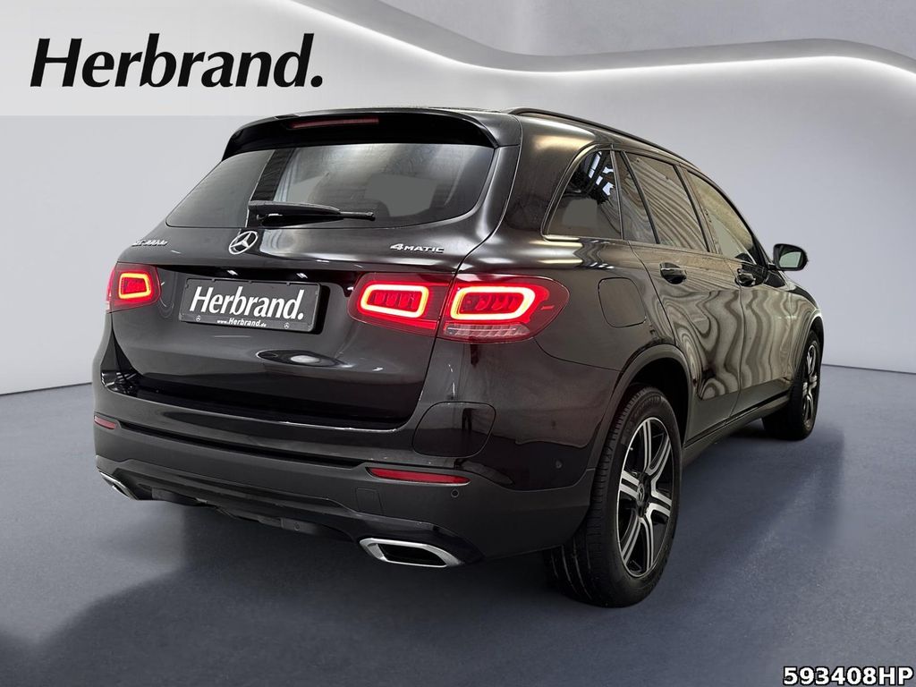 Mercedes-Benz GLC 300 2021