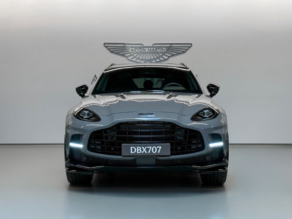Aston Martin DBX