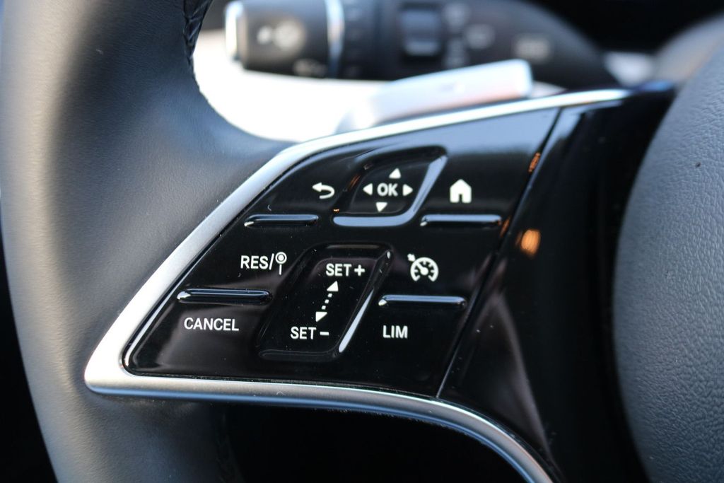 Mercedes-Benz E 200 2025