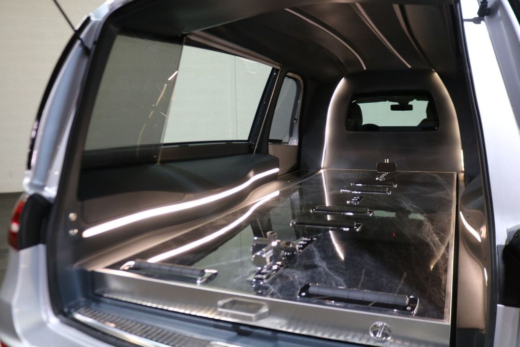 Mercedes-Benz E 200 2025