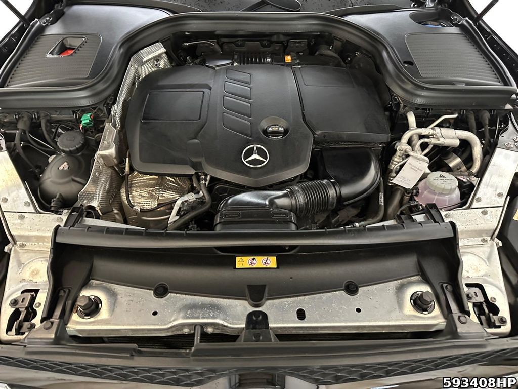 Mercedes-Benz GLC 300 2021