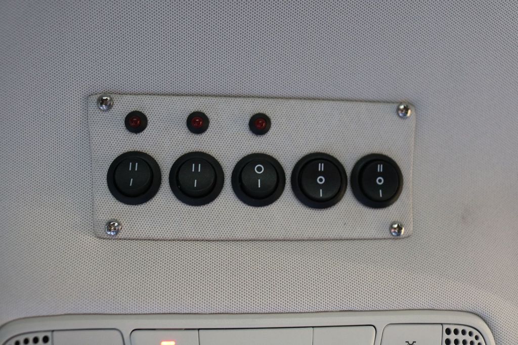 Mercedes-Benz E 200 2025