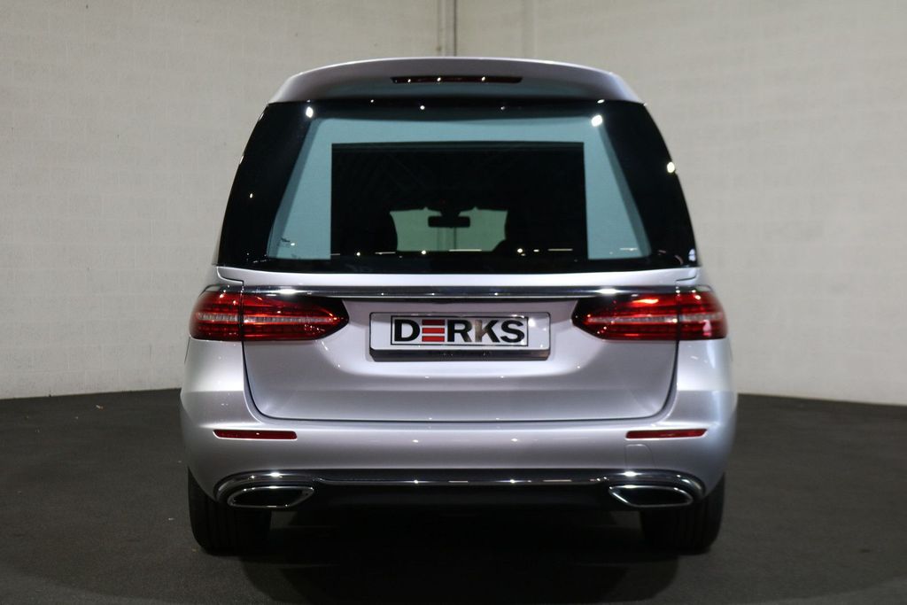 Mercedes-Benz E 200 2025