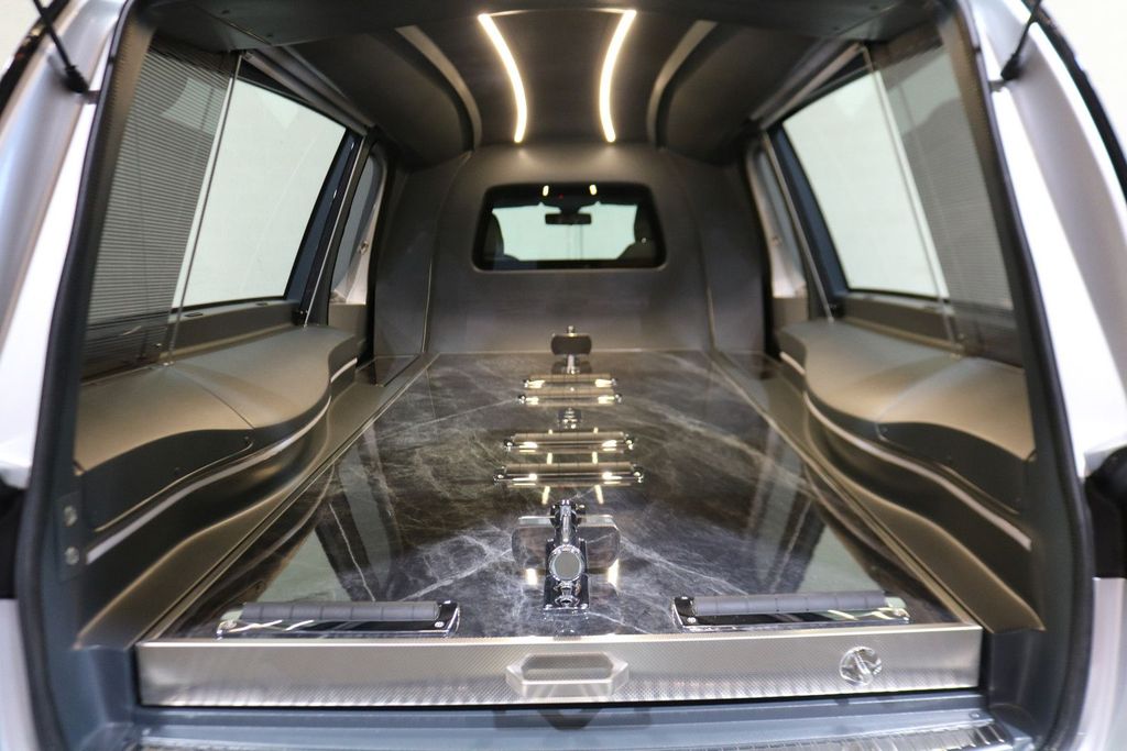 Mercedes-Benz E 200 2025