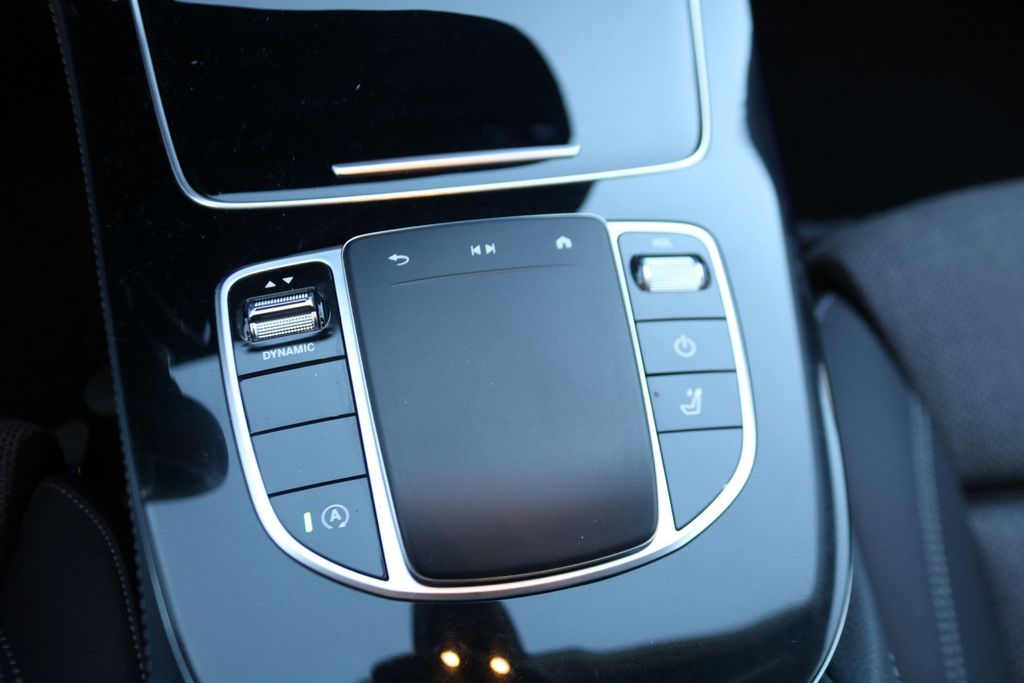 Mercedes-Benz E 200 2025