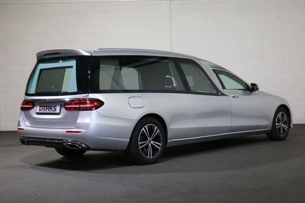 Mercedes-Benz E 200 2025