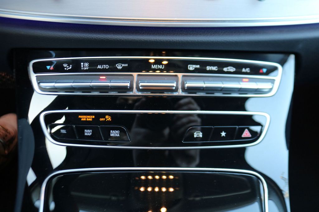 Mercedes-Benz E 200 2025