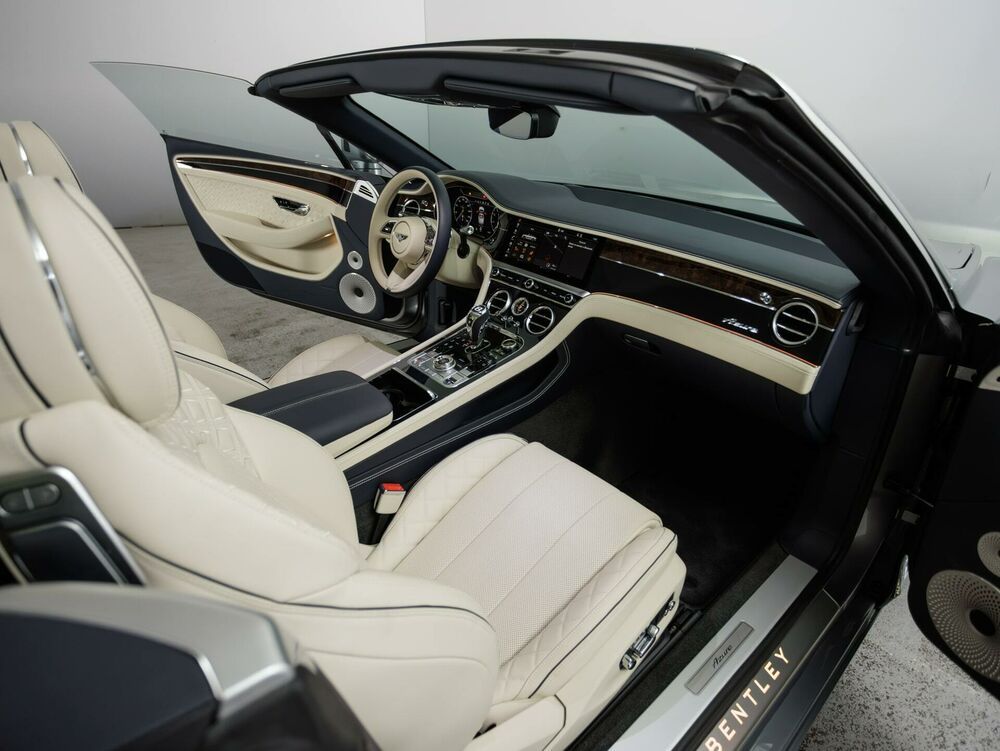 Bentley Continental 2024
