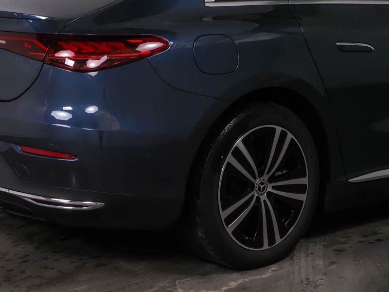 Mercedes-Benz EQE 2024