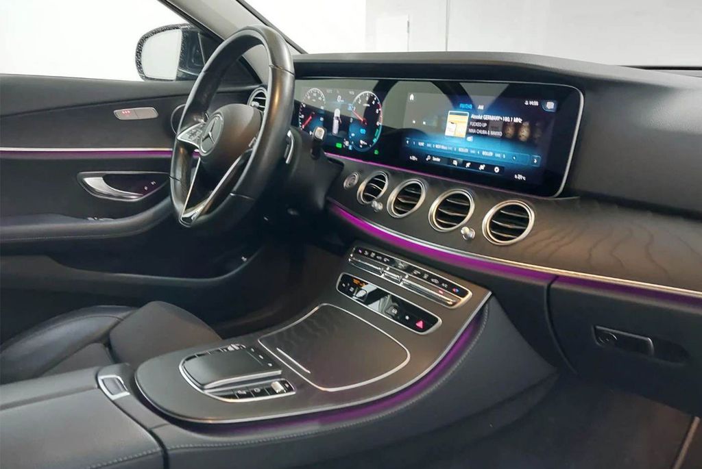 Mercedes-Benz E 300 2021