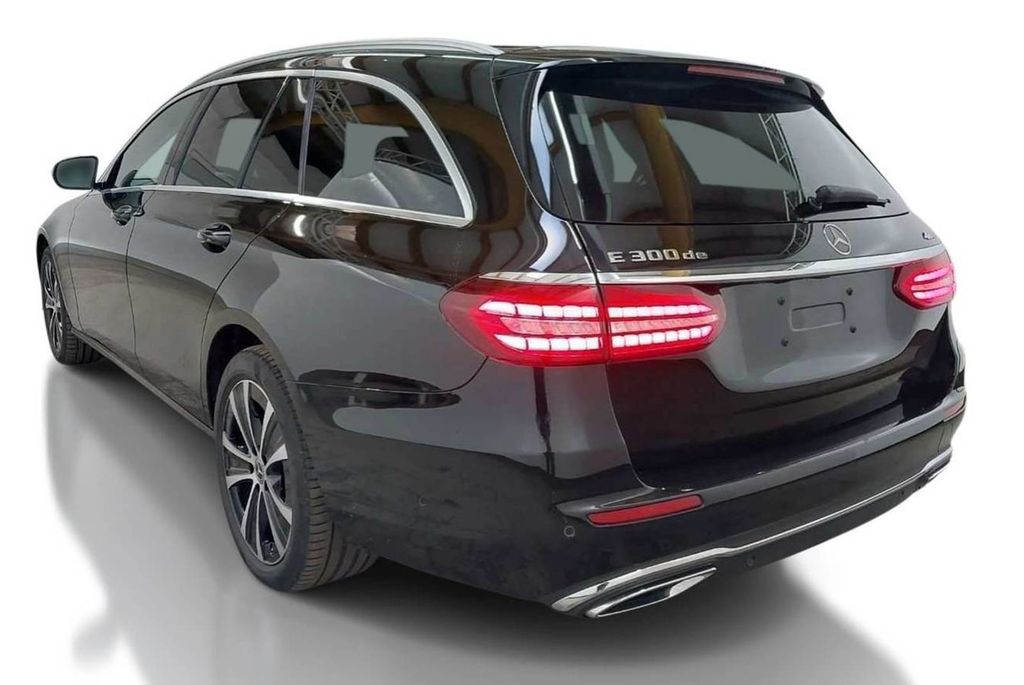 Mercedes-Benz E 300 2021