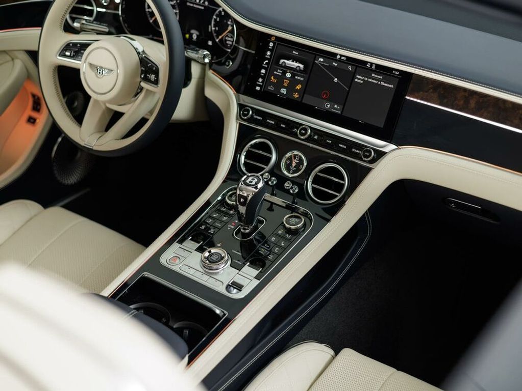 Bentley Continental 2024
