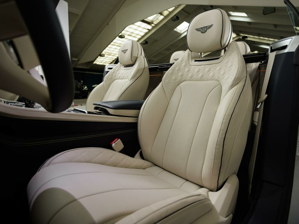 Bentley Continental 2024