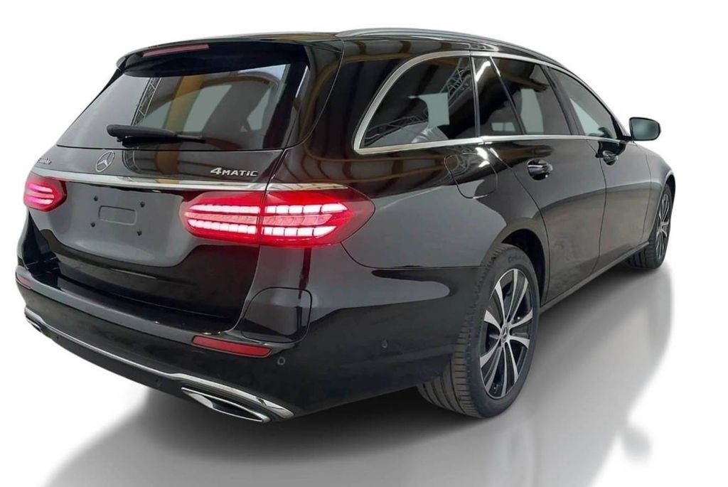 Mercedes-Benz E 300 2021