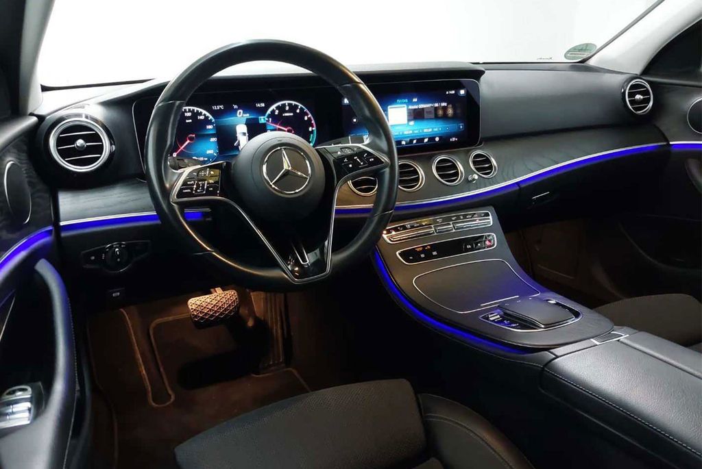 Mercedes-Benz E 300 2021