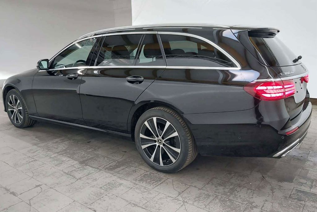 Mercedes-Benz E 300 2021