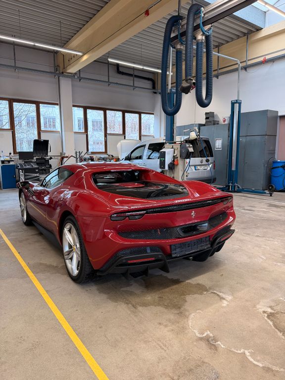 Ferrari 296 GTB 2024