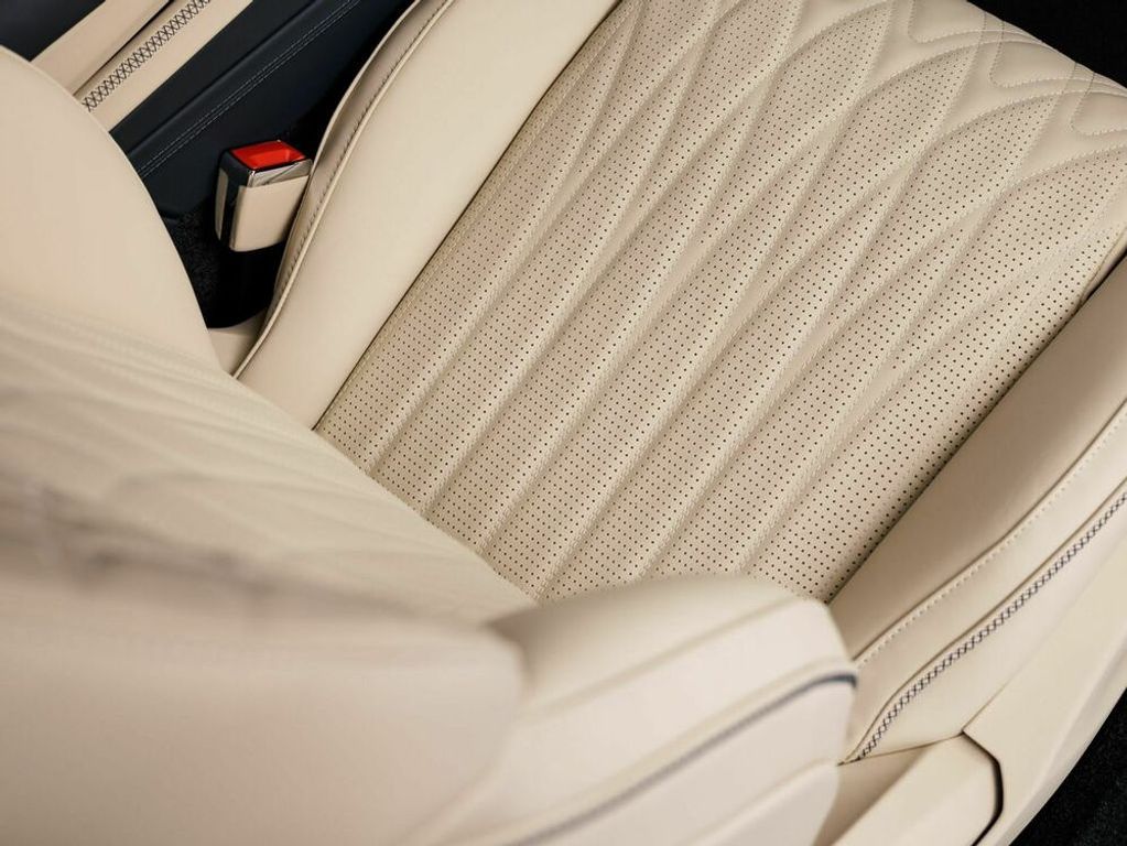 Bentley Continental 2025