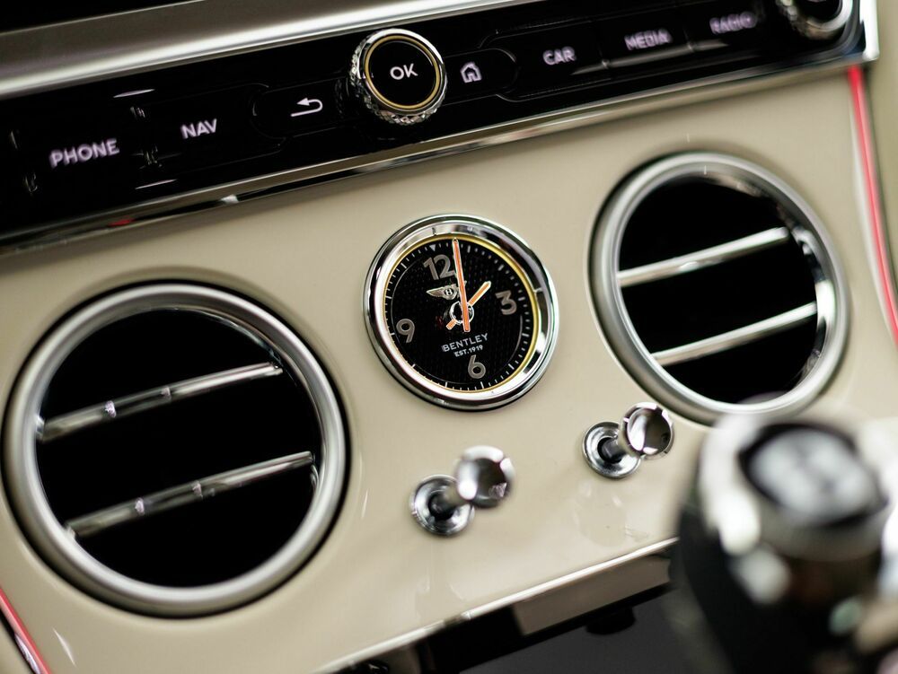 Bentley Continental 2025