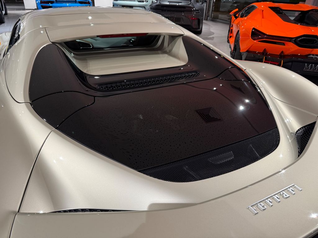 Ferrari 296 GTS 2024