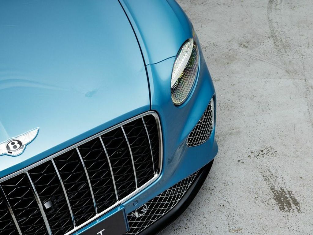 Bentley Continental 2025