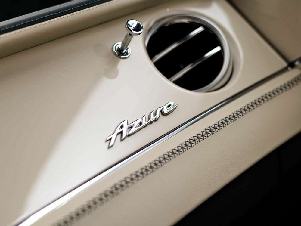 Bentley Continental 2025