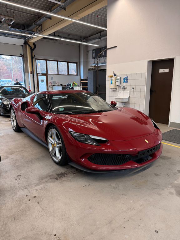 Ferrari 296 GTB 2024