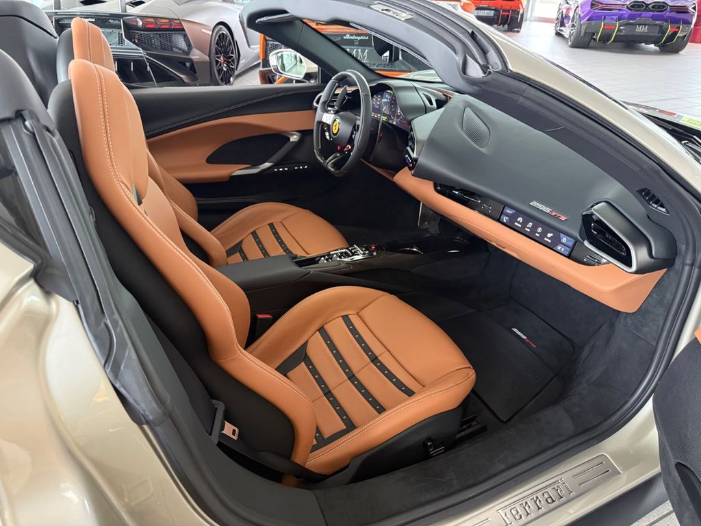 Ferrari 296 GTS 2024