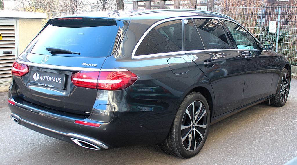 Mercedes-Benz E 300 2021