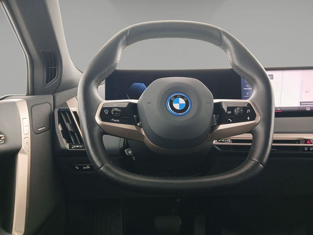 BMW iX 2022