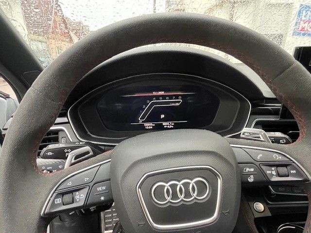 Audi RS4 2024