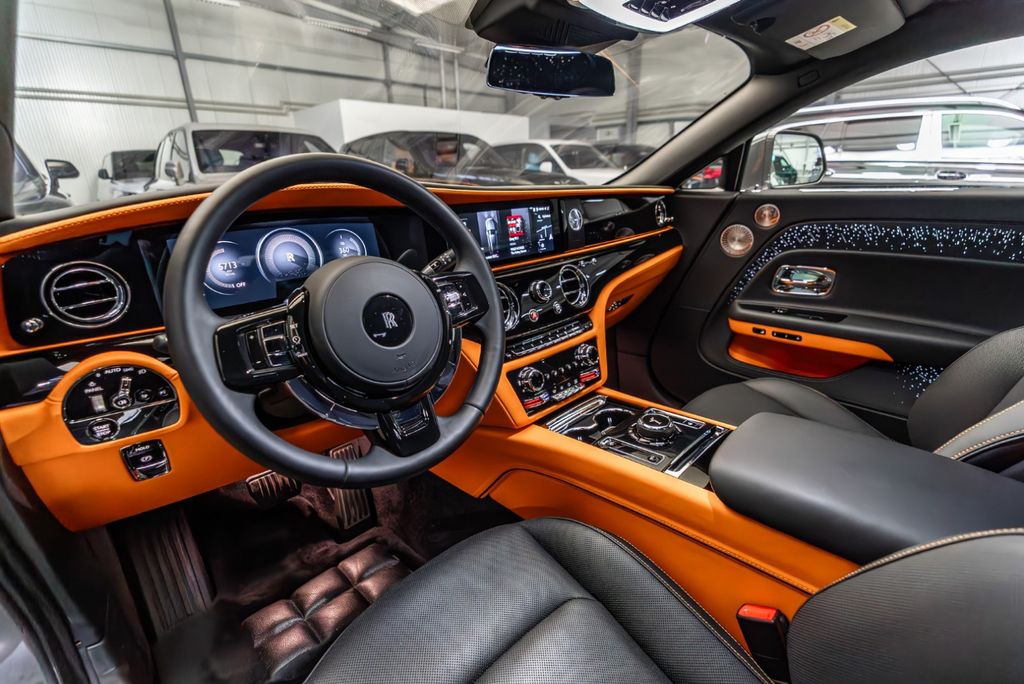 Rolls-Royce Spectre 2024