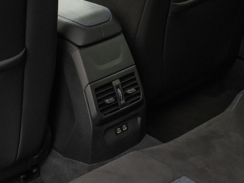 BMW 120 2022