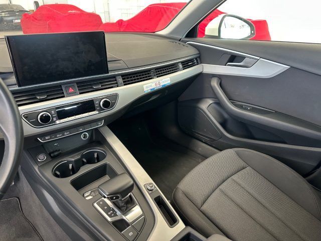 Audi A4 2023