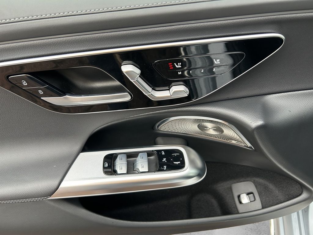 Mercedes-Benz E 300 2023