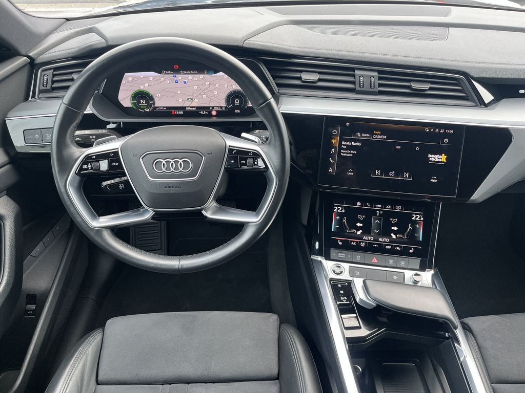 Audi e-tron 2022