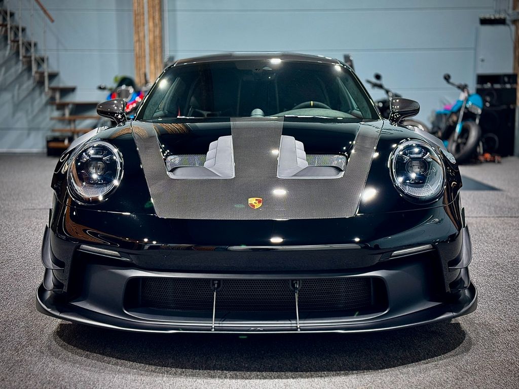 Porsche 992 2025