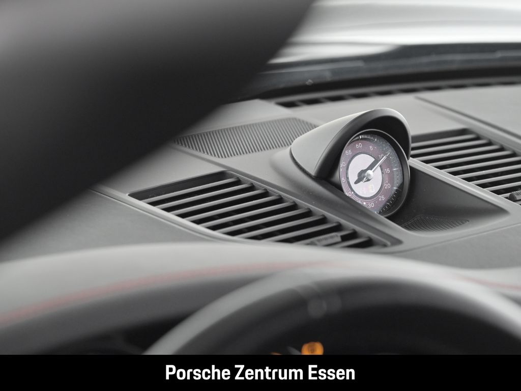 Porsche 992 2022