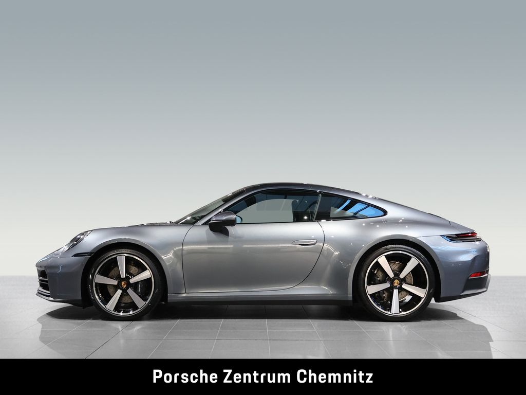 Porsche 992 2025