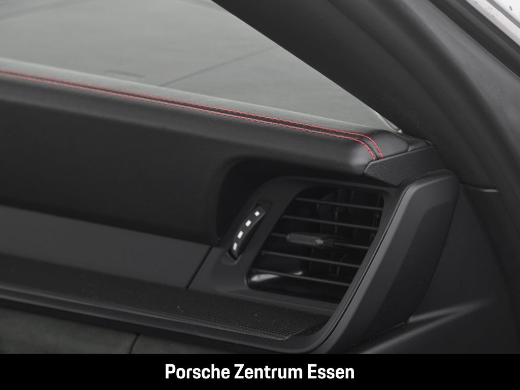 Porsche 992 2022