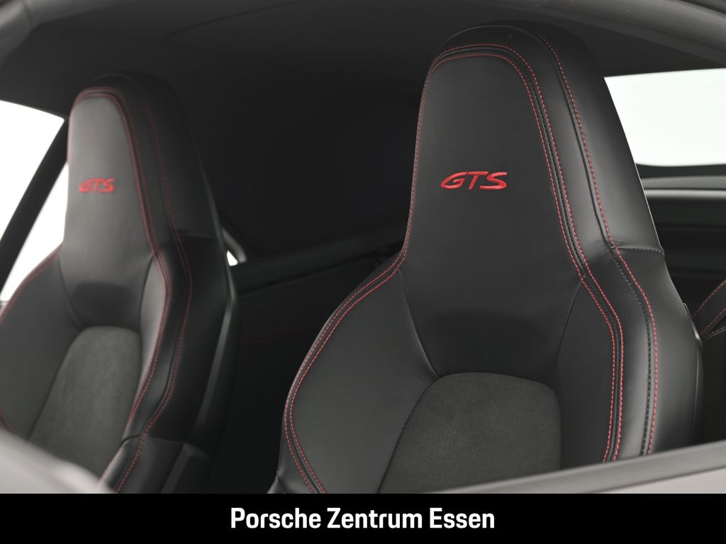 Porsche 992 2022
