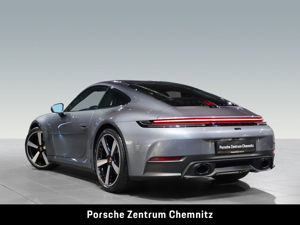 Porsche 992 2025
