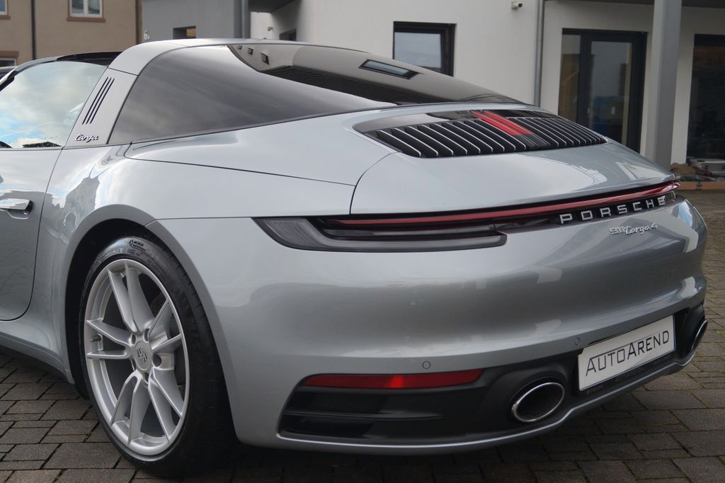 Porsche 992 2021