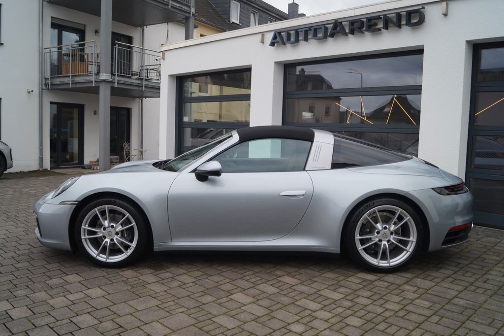 Porsche 992 2021