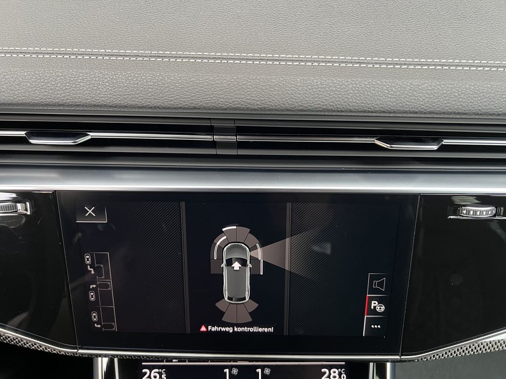 Audi SQ8 2023