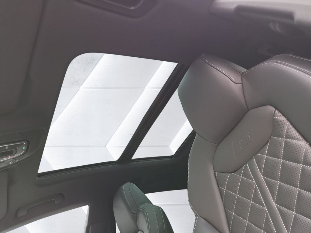 Audi SQ8 2023